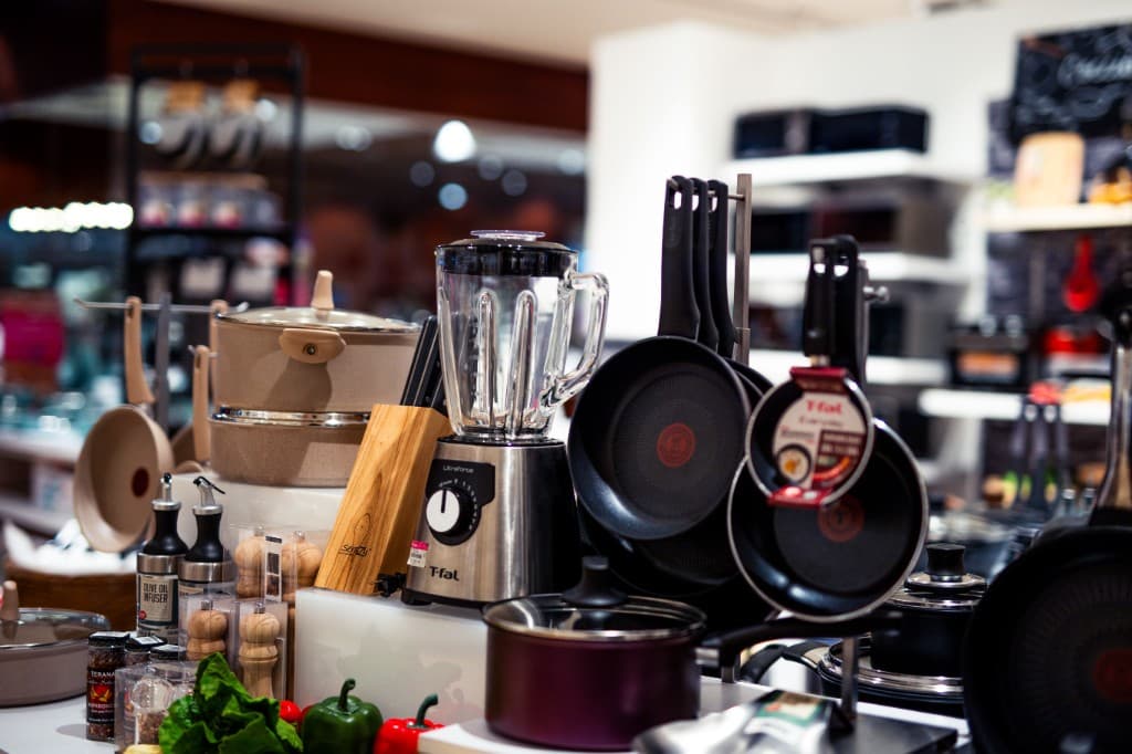 Kitchen appliances and cookware